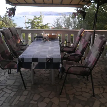 Apartment Pavica *