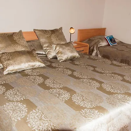 Apartment Pavica *